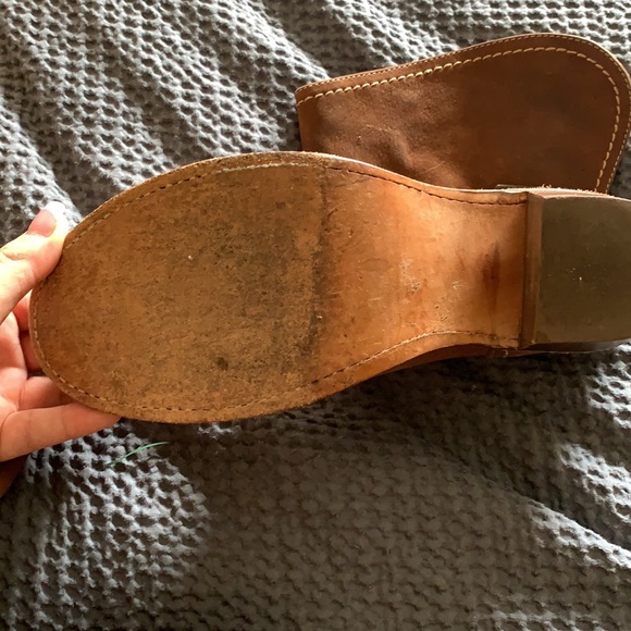 Frye boots size 9.5. Hardly worn - Picture 3 of 7